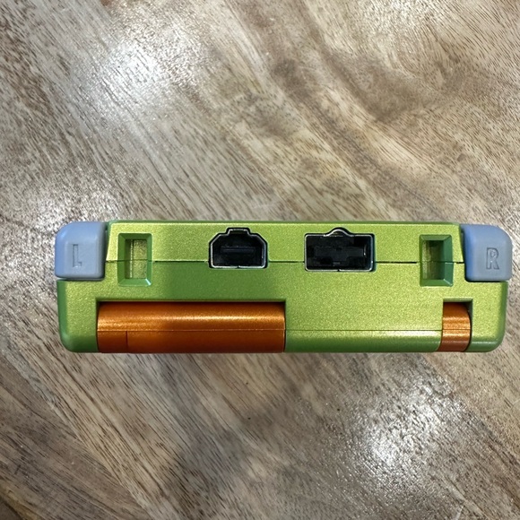 SOLD Nintendo Gameboy Advance SP AGS-001 Shrek Limited Edition Green & Orange - Picture 7 of 8